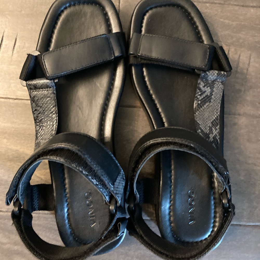 Vince Sandals